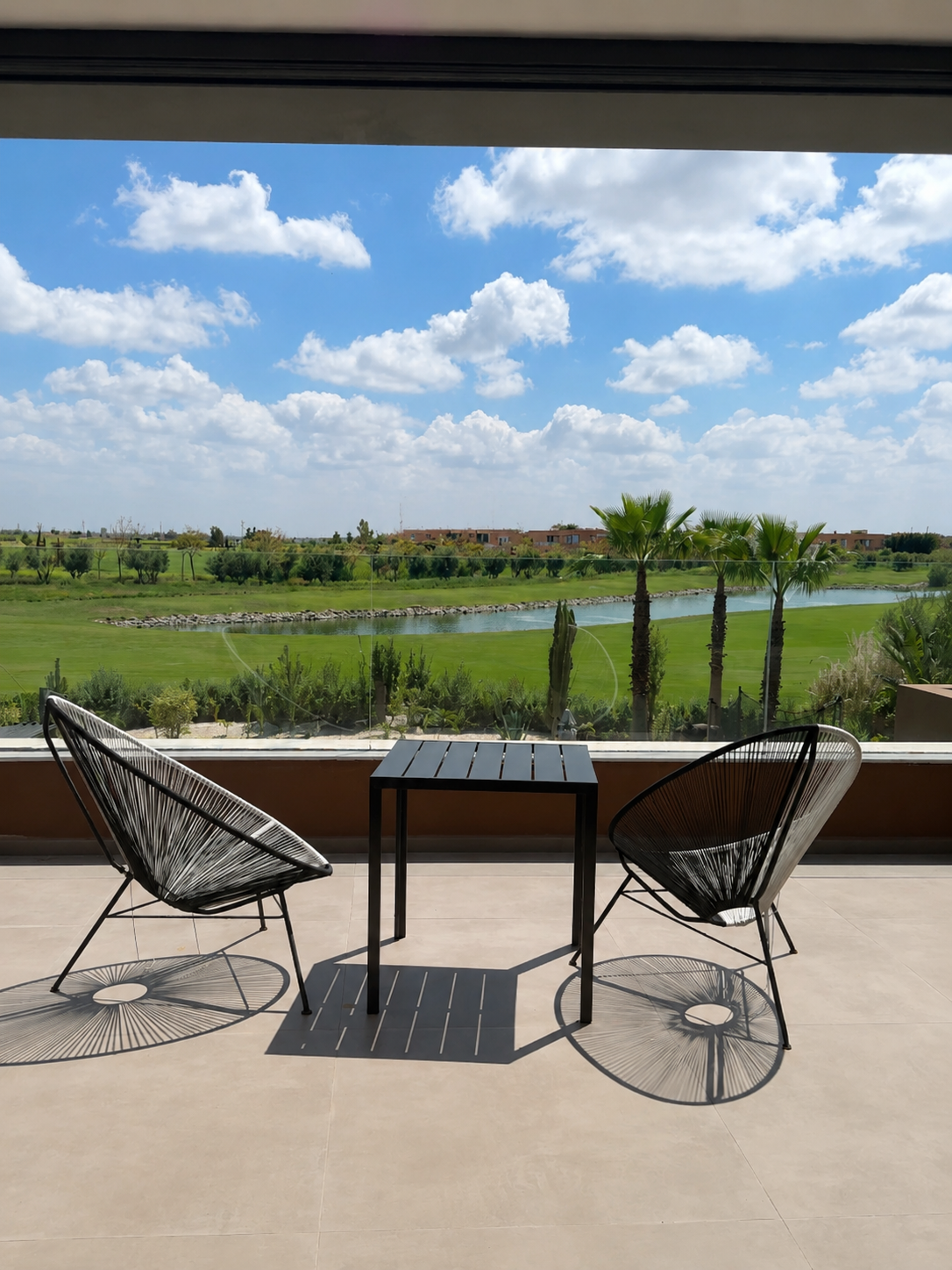 Terrasse face au golf d'Amelkis